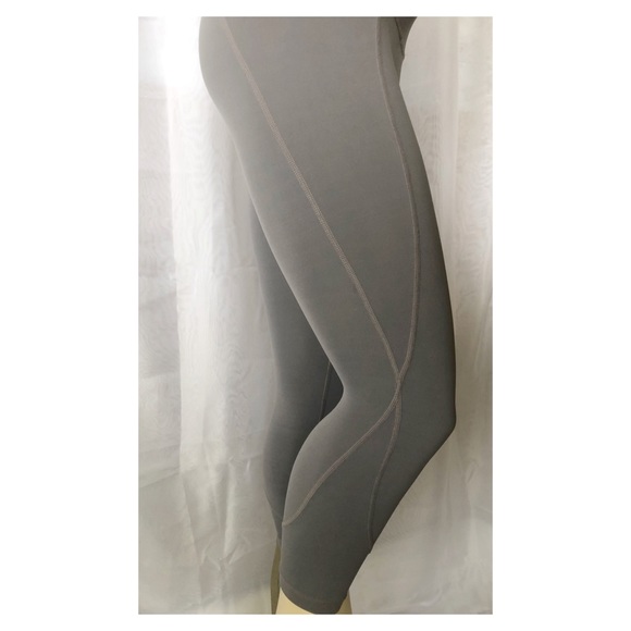 Athleta ♥️ High Rise Contour Leggings 🪺 - Picture 2 of 8